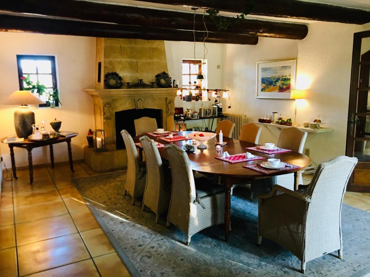 Villa Mas St Jean B&B Noves Esterno foto