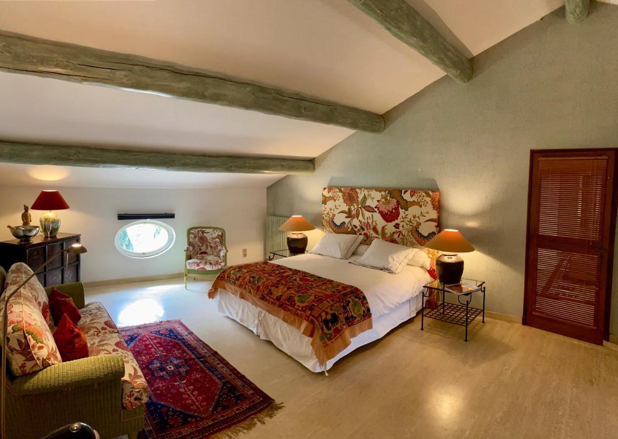 Villa Mas St Jean B&B Noves Esterno foto