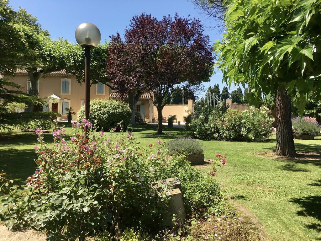 Villa Mas St Jean B&B Noves Esterno foto