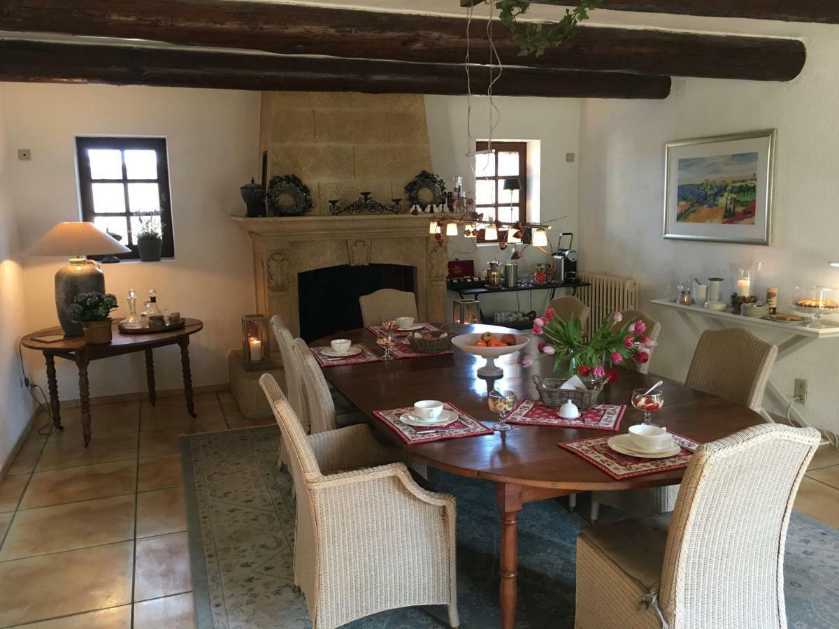 Villa Mas St Jean B&B Noves Esterno foto