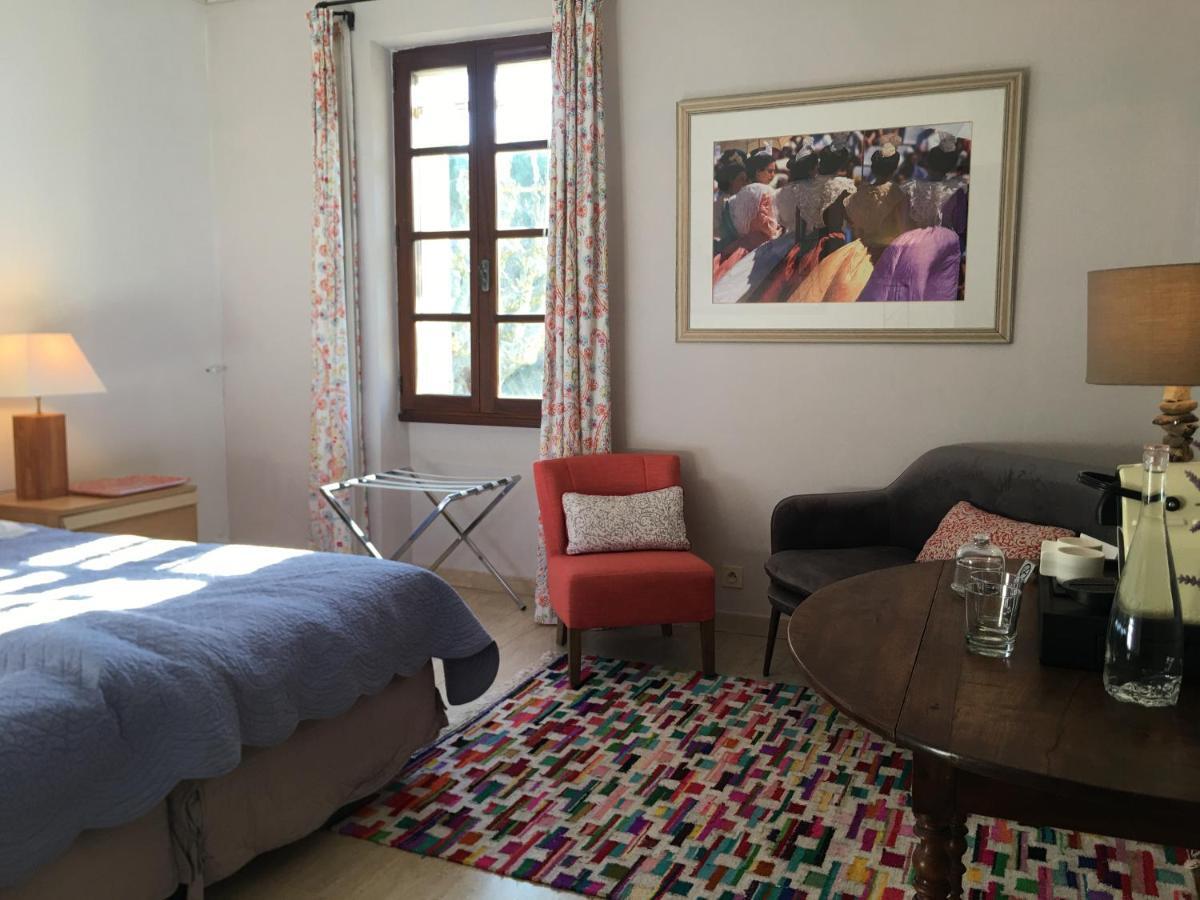 Villa Mas St Jean B&B Noves Esterno foto