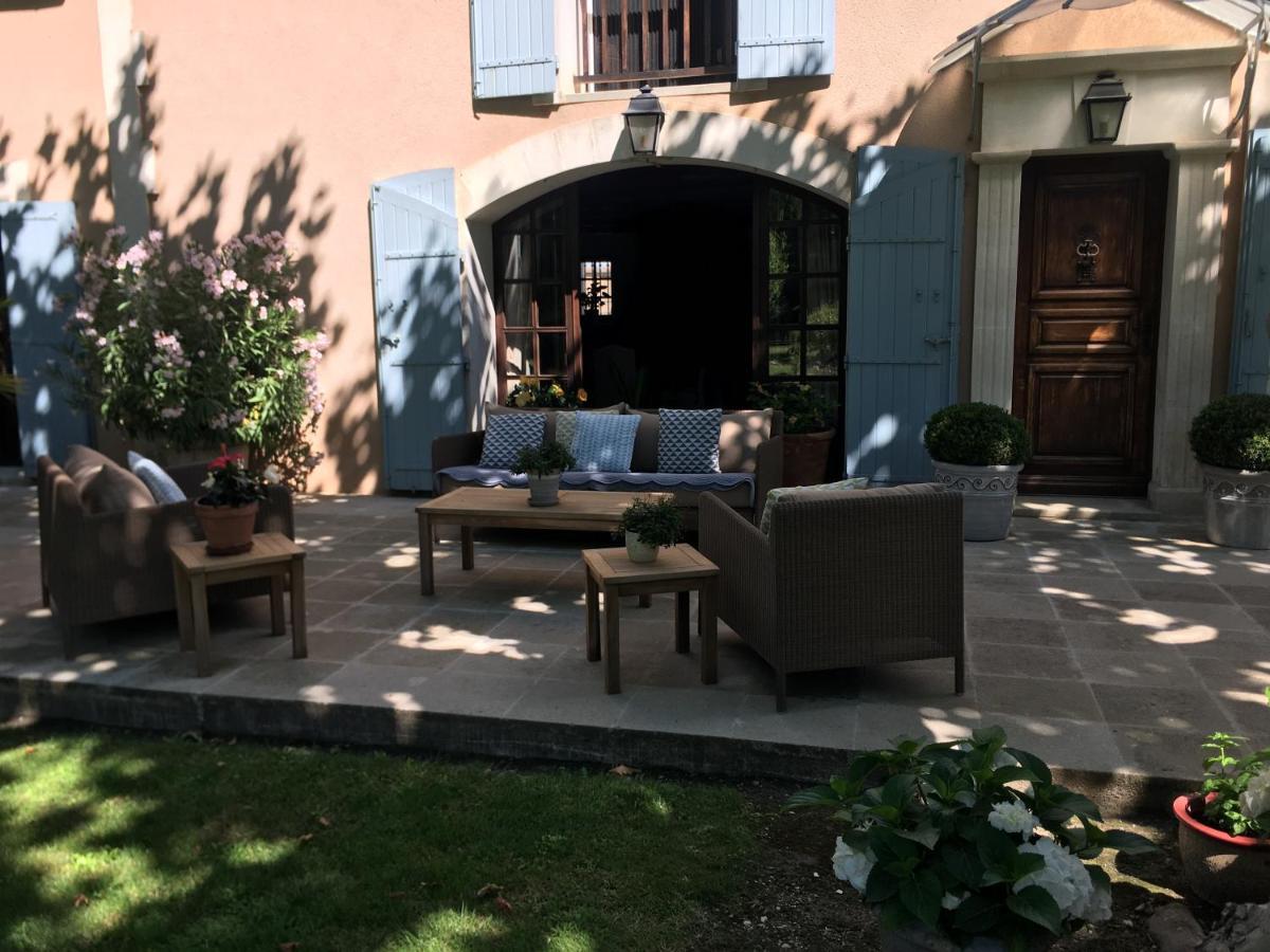 Villa Mas St Jean B&B Noves Esterno foto